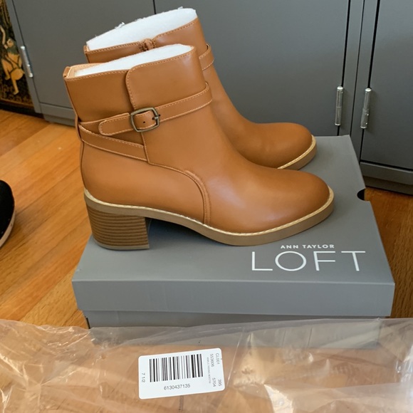 LOFT - Tan Ankle Riding Bootie NIB - Picture 3 of 3